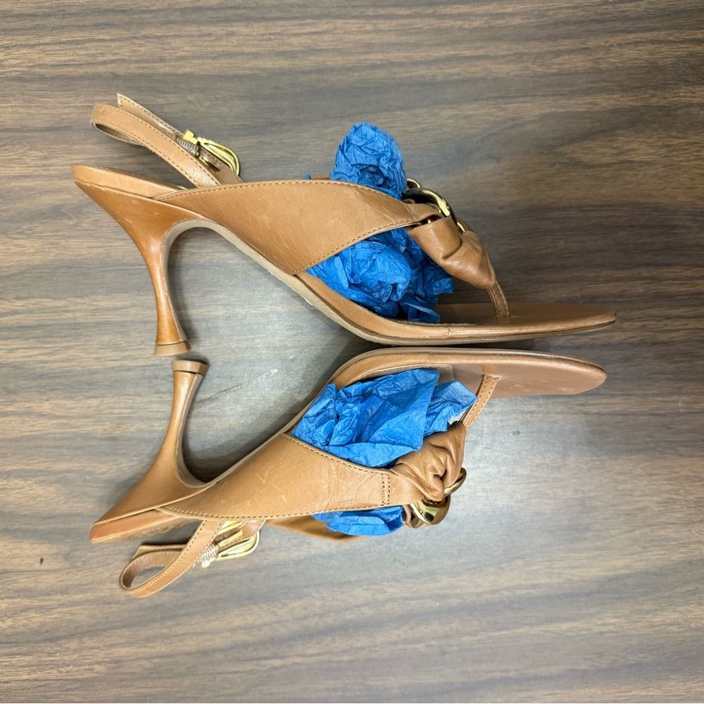 Vince Camuto Tan Women's Sandals size 11 with gold detail - Picture 3 of 7